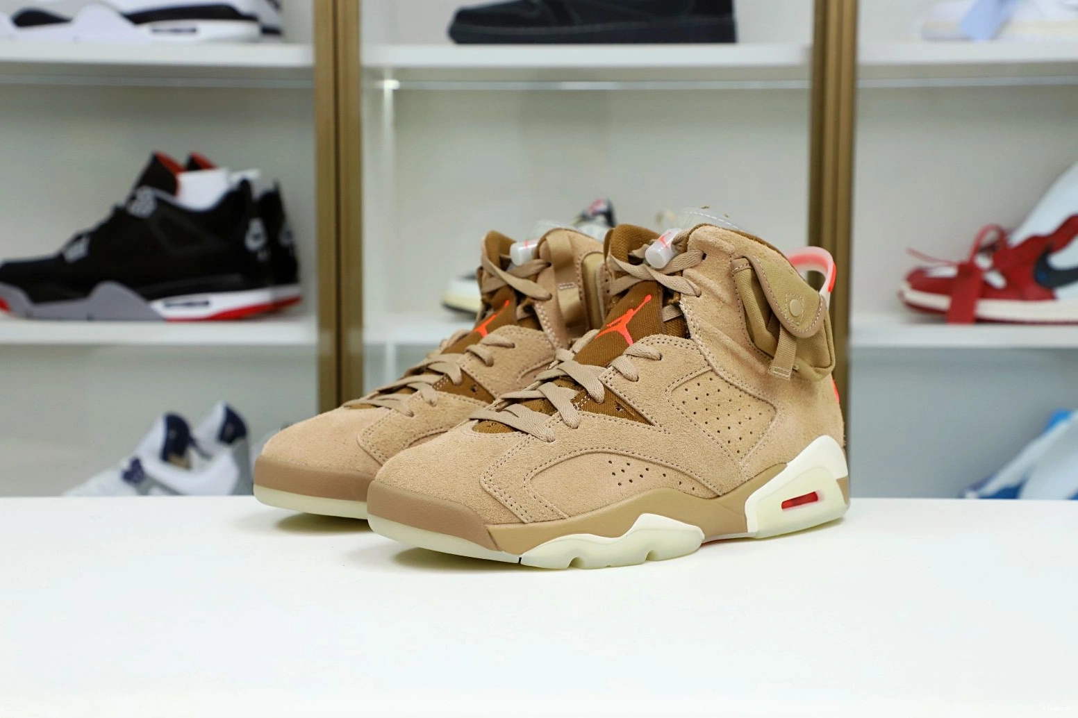 Air Retro SP Travis Jordan Khaki